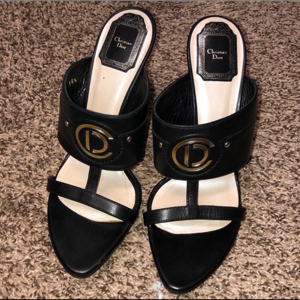 38.5 Dior heels